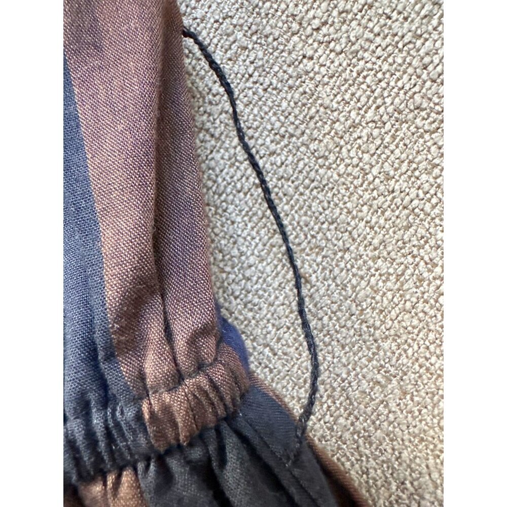 Vintage Striped Midi Dress With Button Closure & Puffed Sleeves - Picture 13 of 14